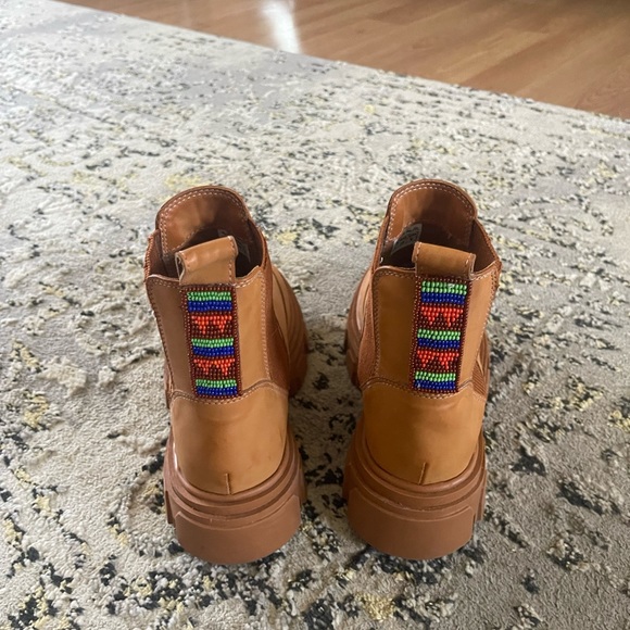 Farm Rio Lug Sole Chelsea Boot - Picture 9 of 11